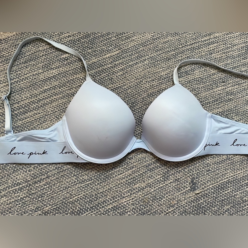 Victoria’s Secret PINK Light Blue Push-up Bra Size 32B
